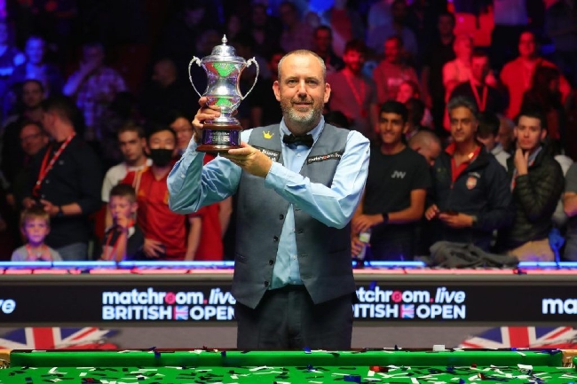 足坛正在日 足坛正在日